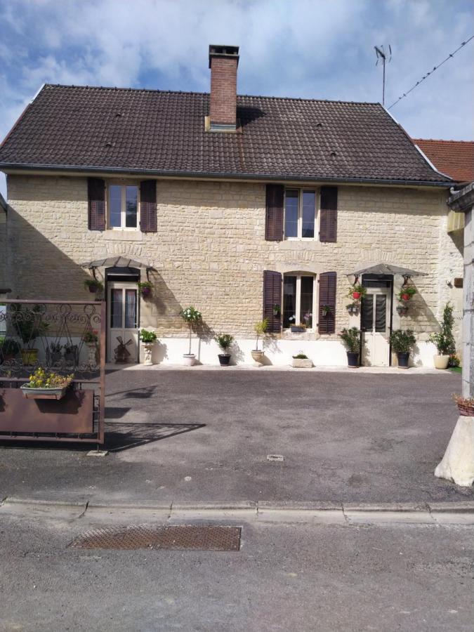 A La Maison Du Bonheur Lanty-sur-Aube Bagian luar foto