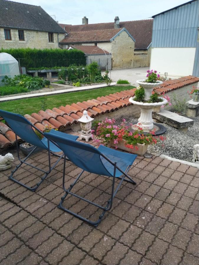 A La Maison Du Bonheur Lanty-sur-Aube Bagian luar foto
